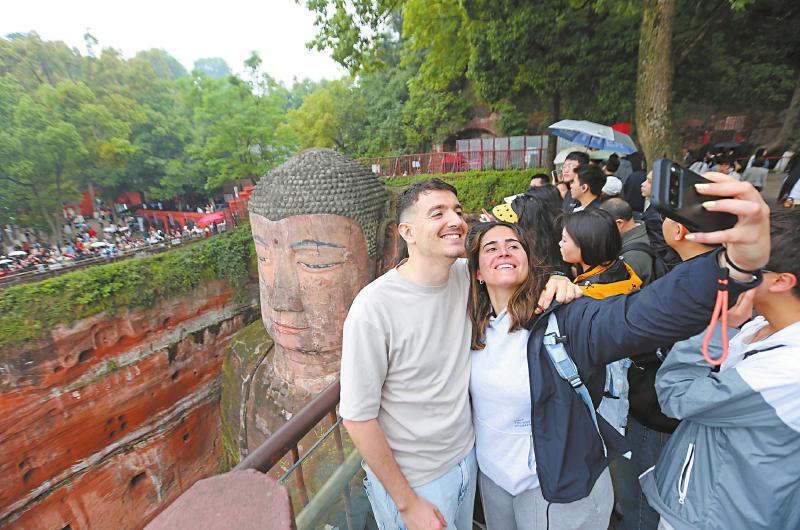 天府美 人气旺 活力足
四川“五一”文旅热掠影「相关图片」