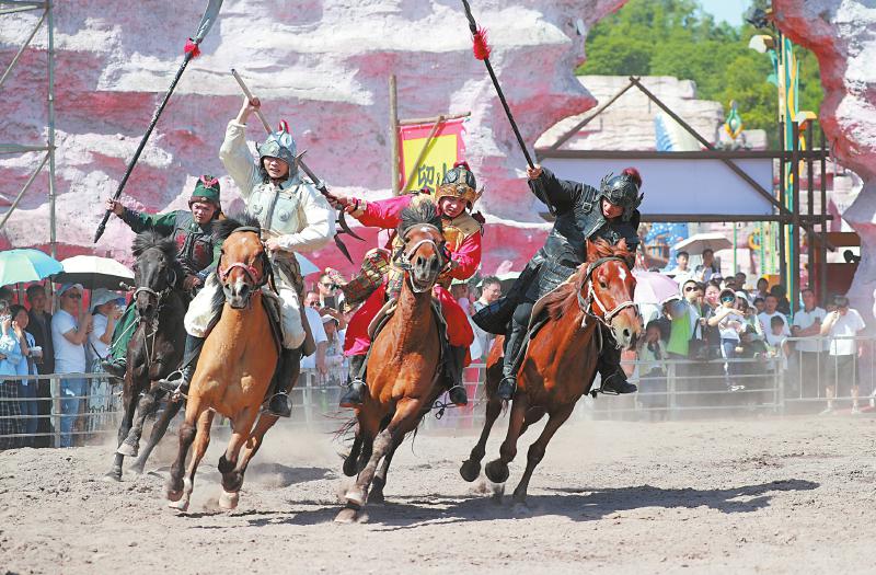 天府美 人气旺 活力足
四川“五一”文旅热掠影「相关图片」