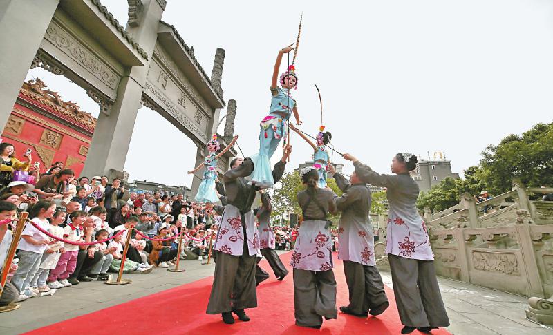 天府美 人气旺 活力足
四川“五一”文旅热掠影「相关图片」